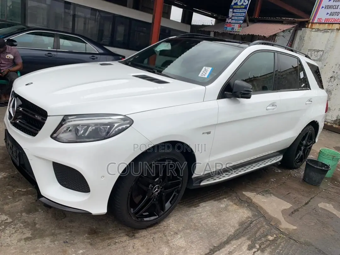 Mercedes-Benz GLE-Class AMG GLE 43 4MATIC 2017 White