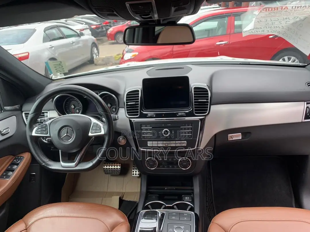 Mercedes-Benz GLE-Class AMG GLE 43 4MATIC 2017 White