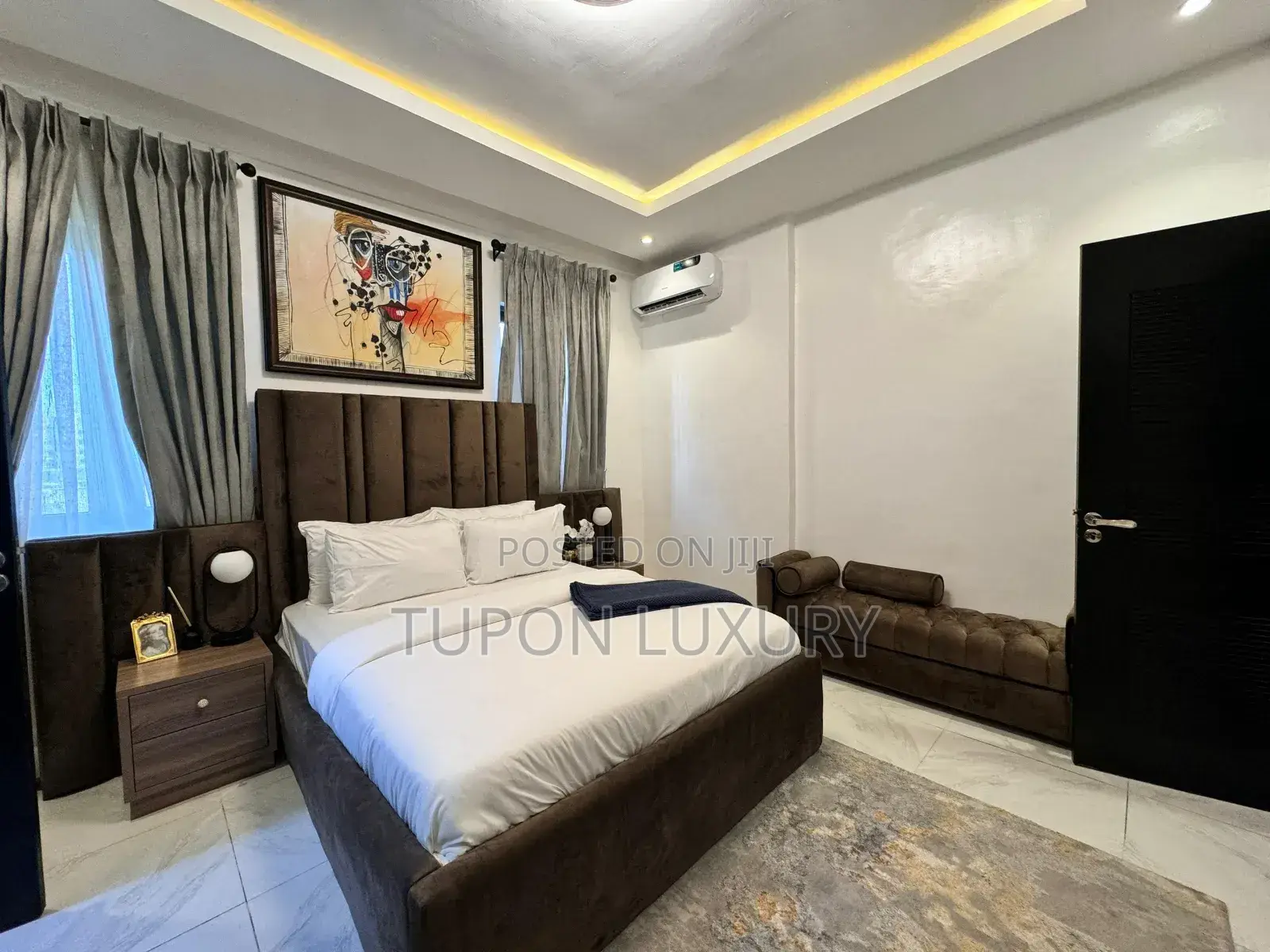 Smart Luxury 2 Bedroom Apartment With Swimming Pool and PS5