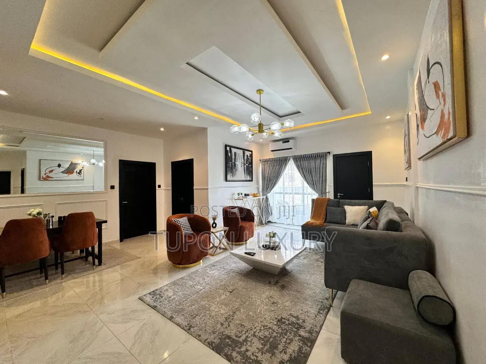 Smart Luxury 2 Bedroom Apartment With Swimming Pool and PS5
