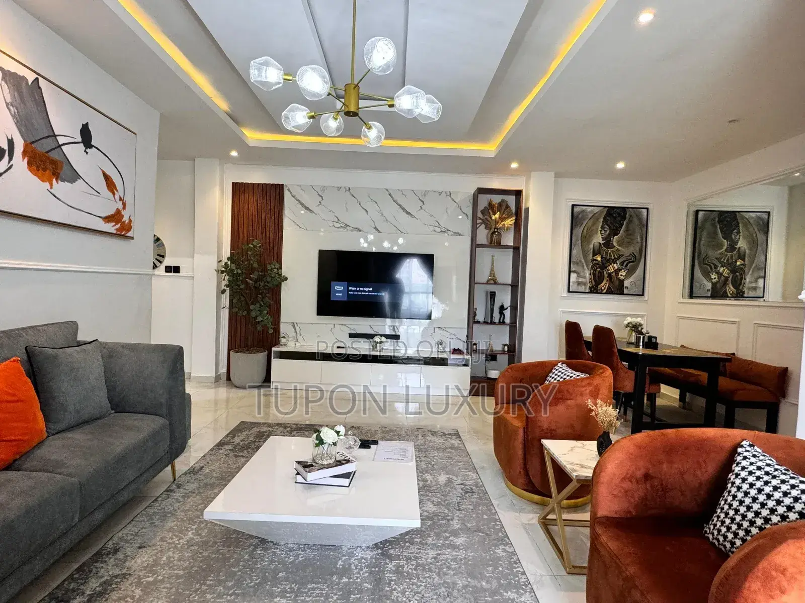 Smart Luxury 2 Bedroom Apartment With Swimming Pool and PS5