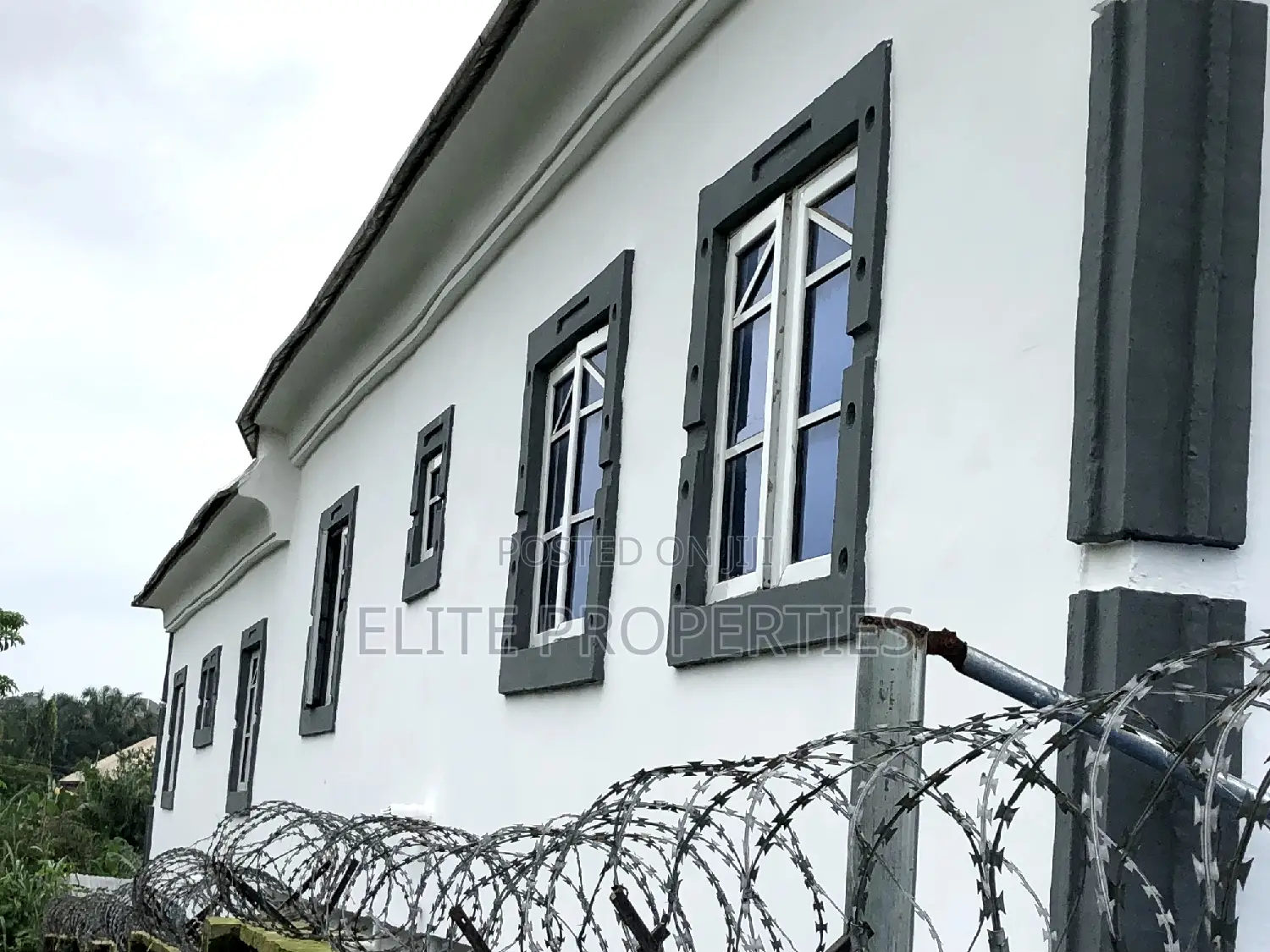 Professional House Painting in Akobo – Modern Elegant Finish