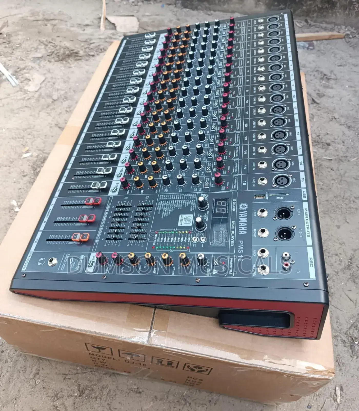 16 Channel Yamaha Powered Mixer Pms16