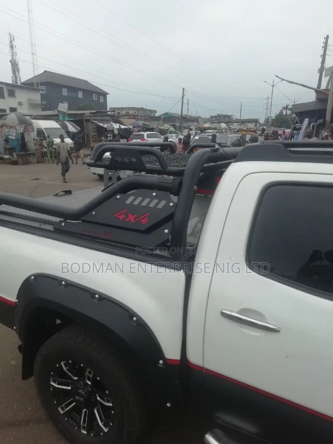 Rolling Boot Cover With Off Road Spoiler - _=: