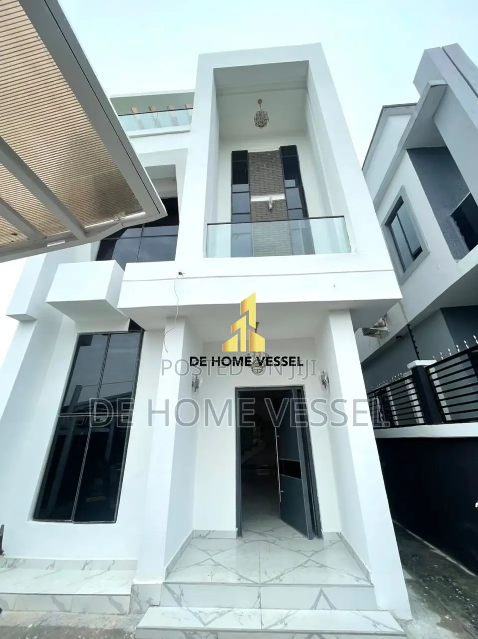5bdrm Duplex in Lekki for sale