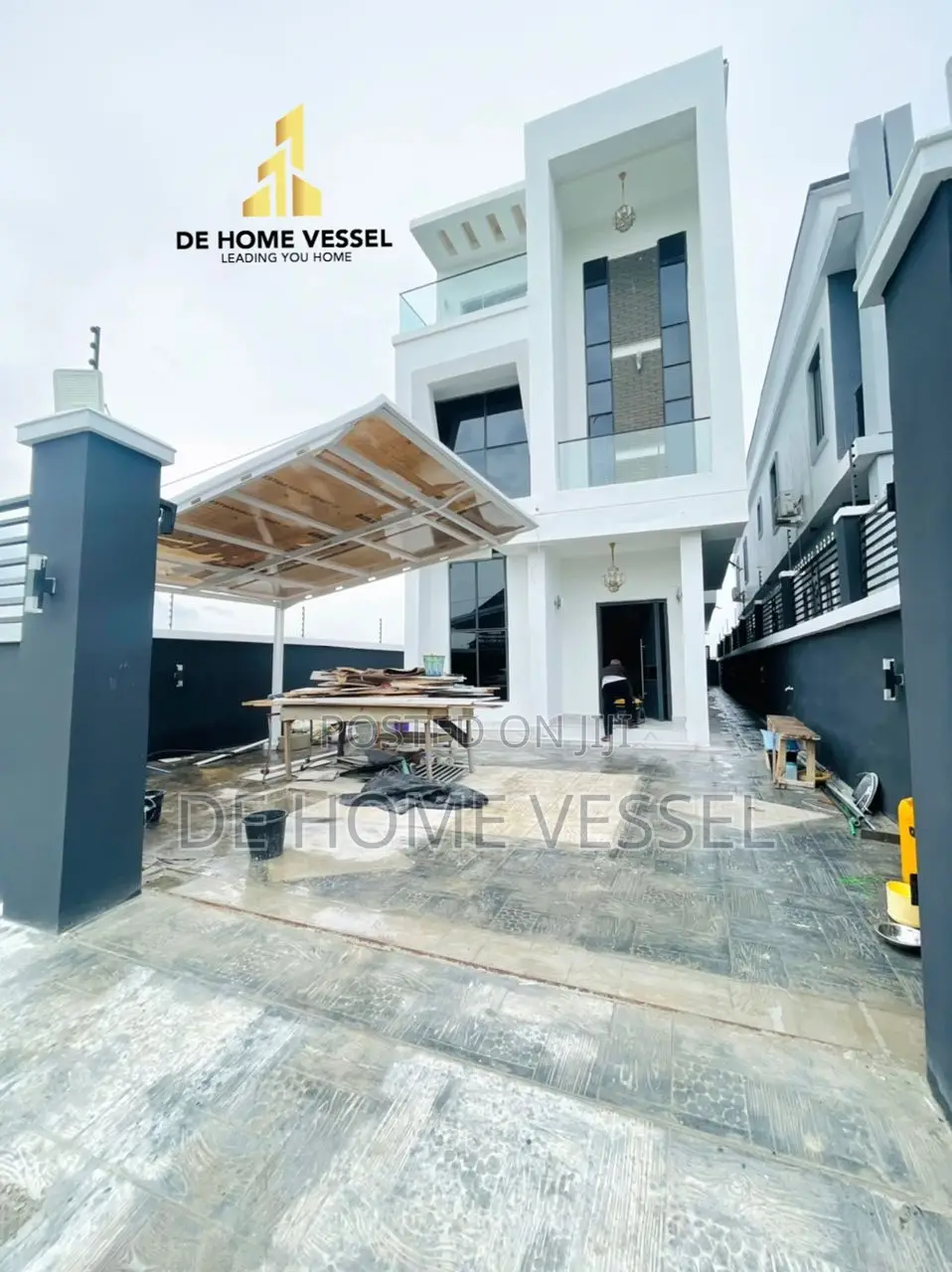 5bdrm Duplex in Lekki for sale