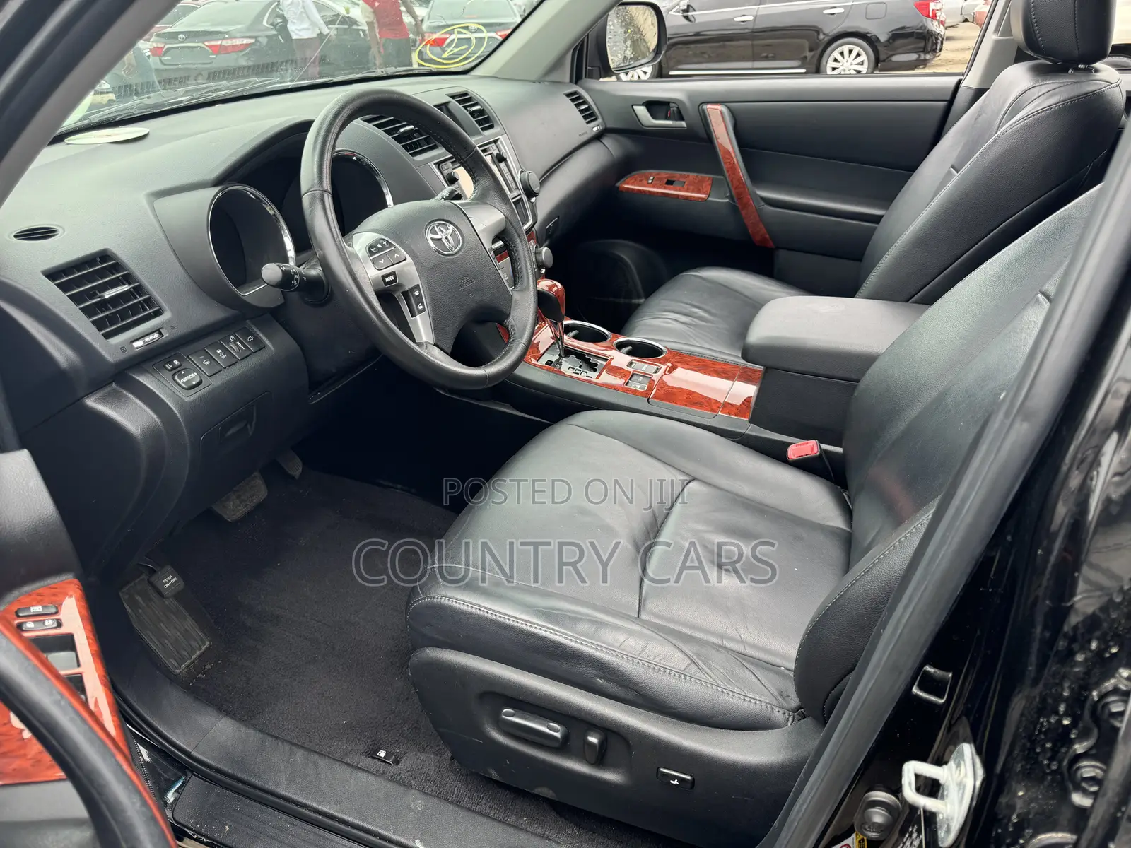 Toyota Highlander Limited 3.5l 4WD 2013 Matt Black