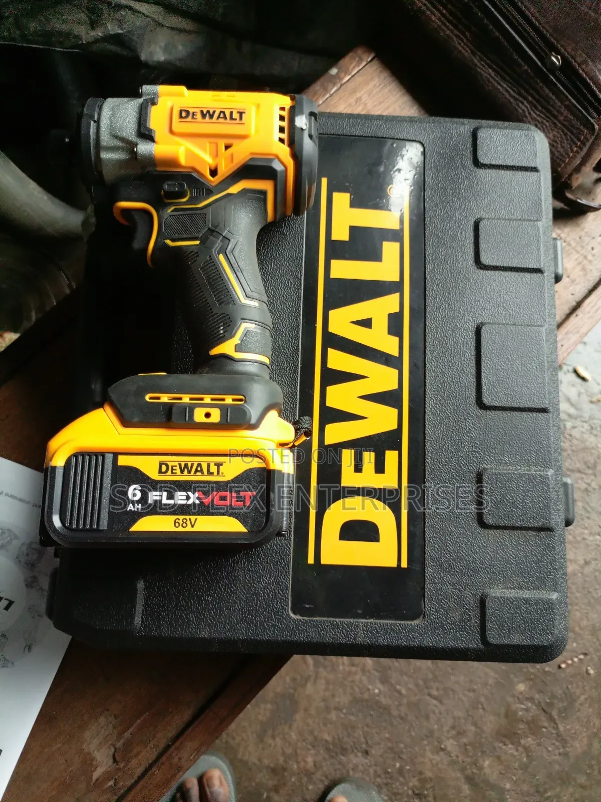 68 Volt Cordless Dewalt Screwdriver Machine