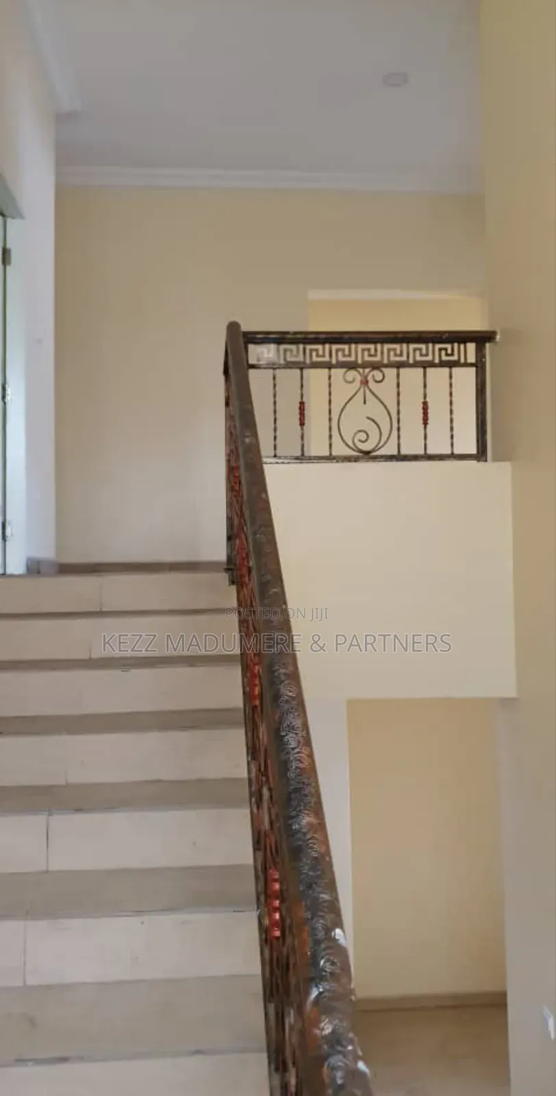 5bdrm Duplex in Faem Rd 2 , Eliozu , for sale
