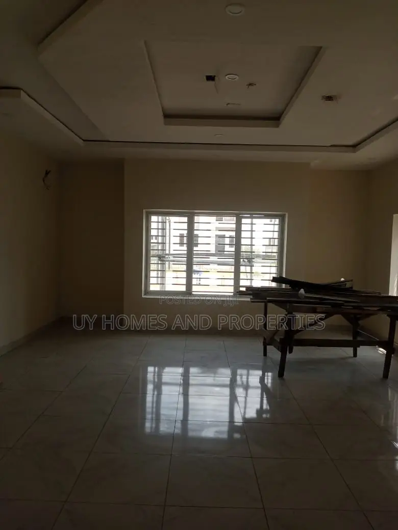 4bdrm Duplex in Reef Courts Estate, Port-Harcourt for rent
