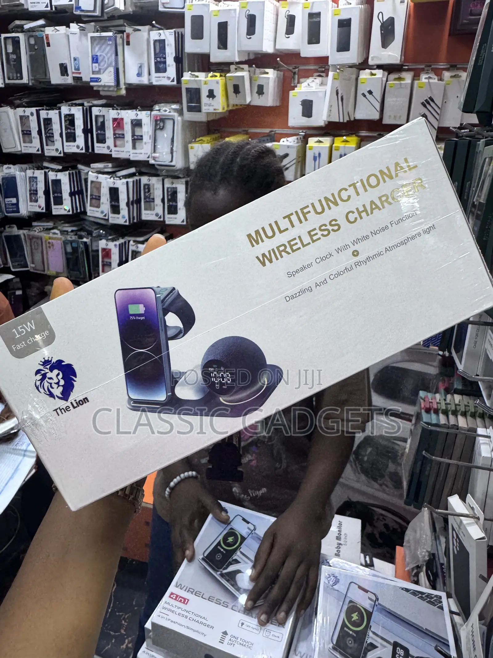 6 in 1 15w Wireless Fast Charger With Speaker and Clock