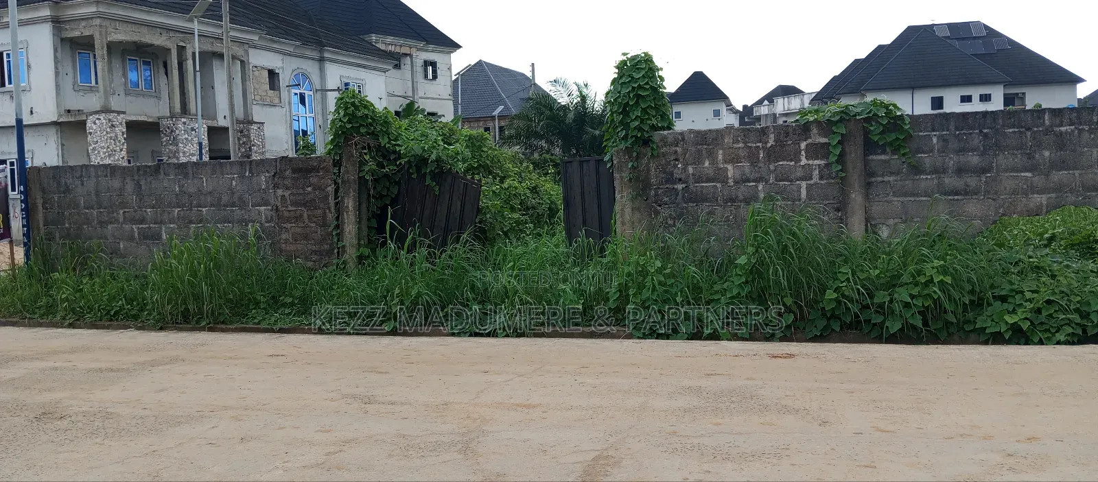 For Sale : 10 Plots Few Poles From Eliozu Flyover , Major Rd