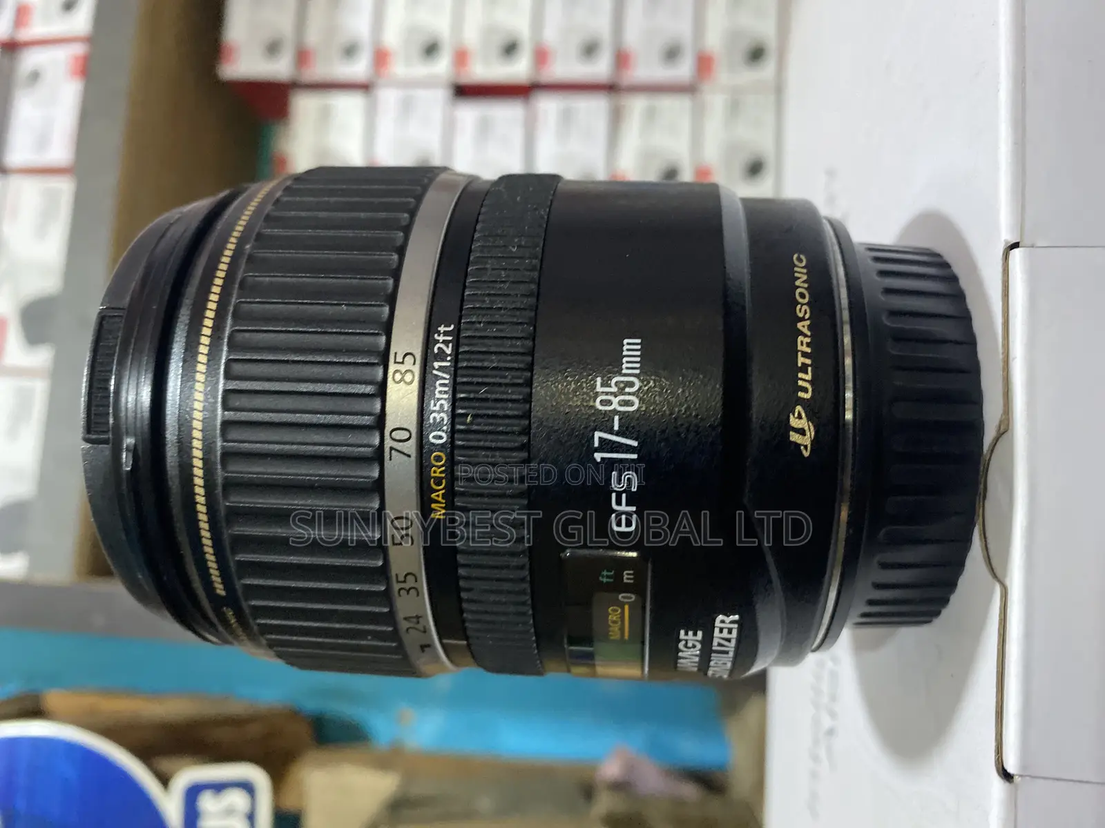 CANON 17-85mm