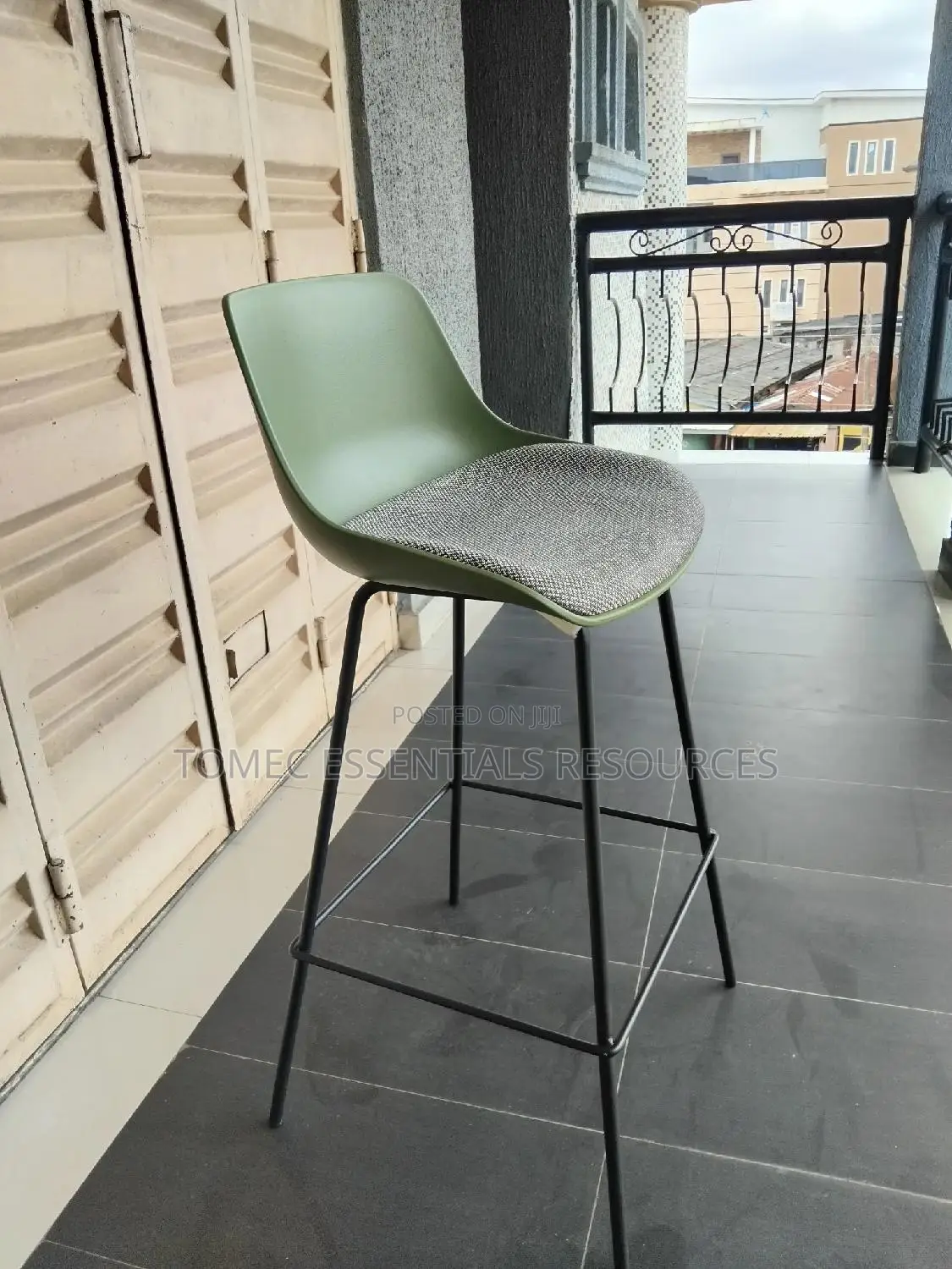 Imported Quality Bar Stool for Restaurants and Kitchen