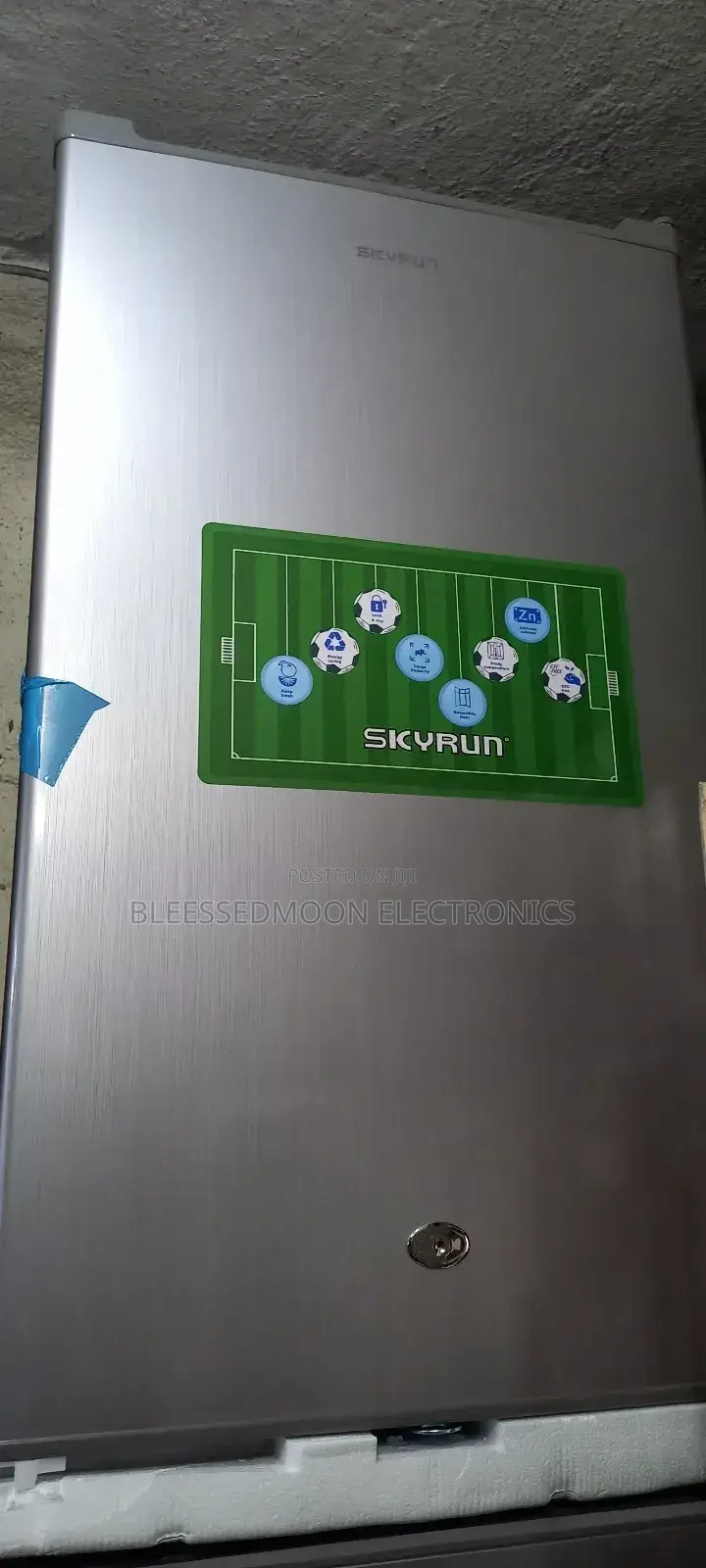 Skyrun Expert Inverter Standing Table Top Fridge 5 Years W