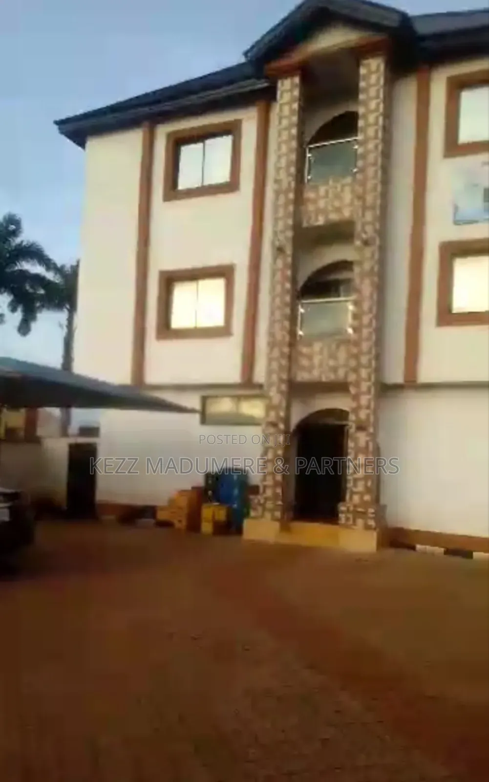 For Sale : 18 Rooms Hotel at Trans Ekulu , Enugu