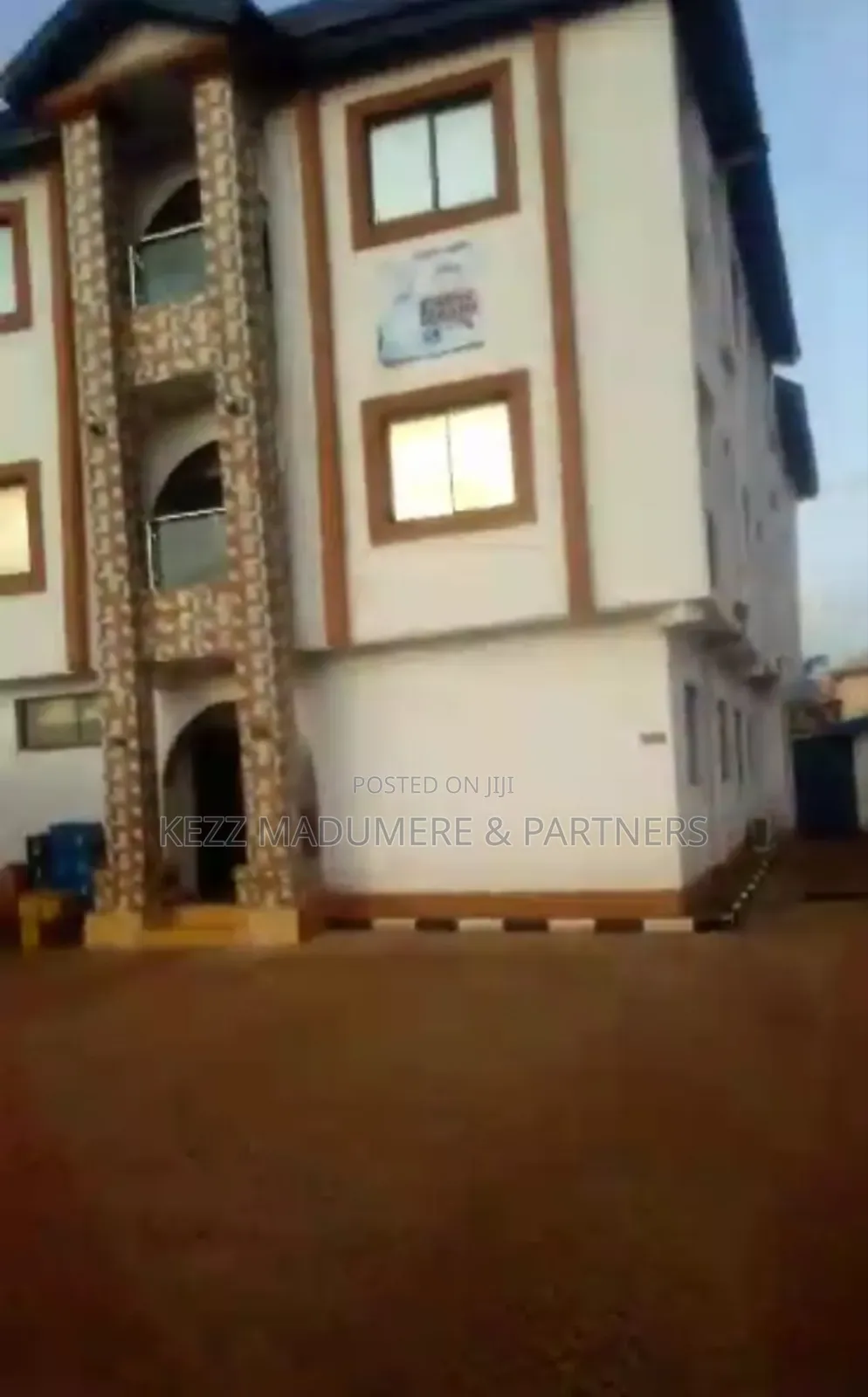 For Sale : 18 Rooms Hotel at Trans Ekulu , Enugu