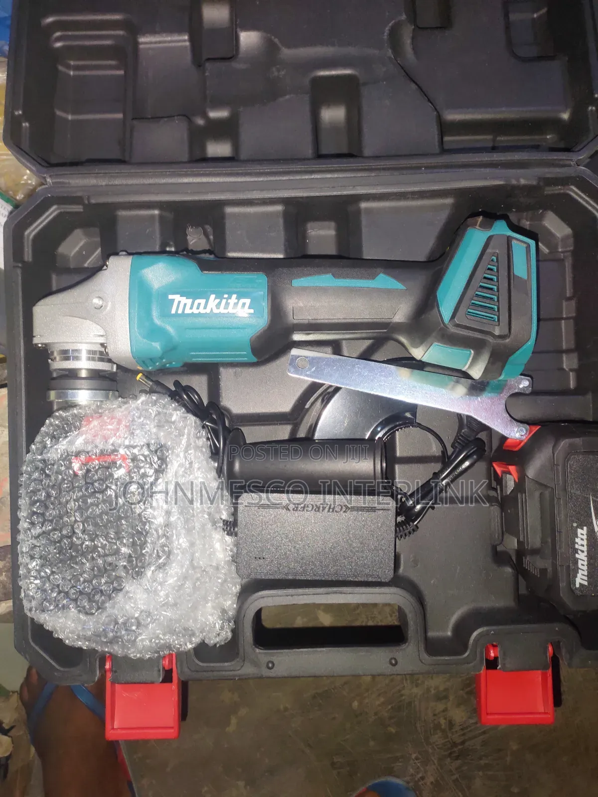 Cordless Grinding Machine