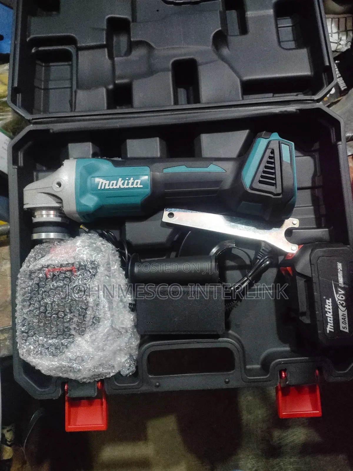 Cordless Grinding Machine