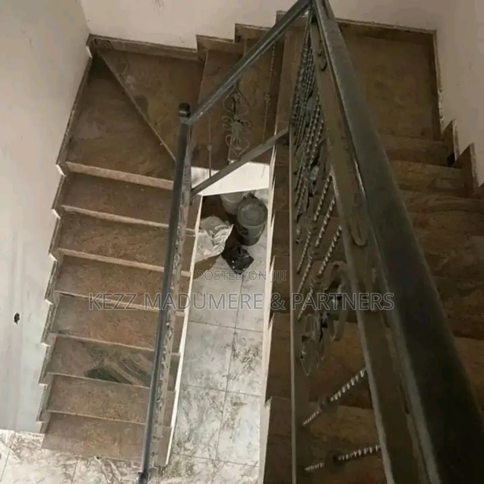 4bdrm Duplex in Off Nta Road , Port for sale