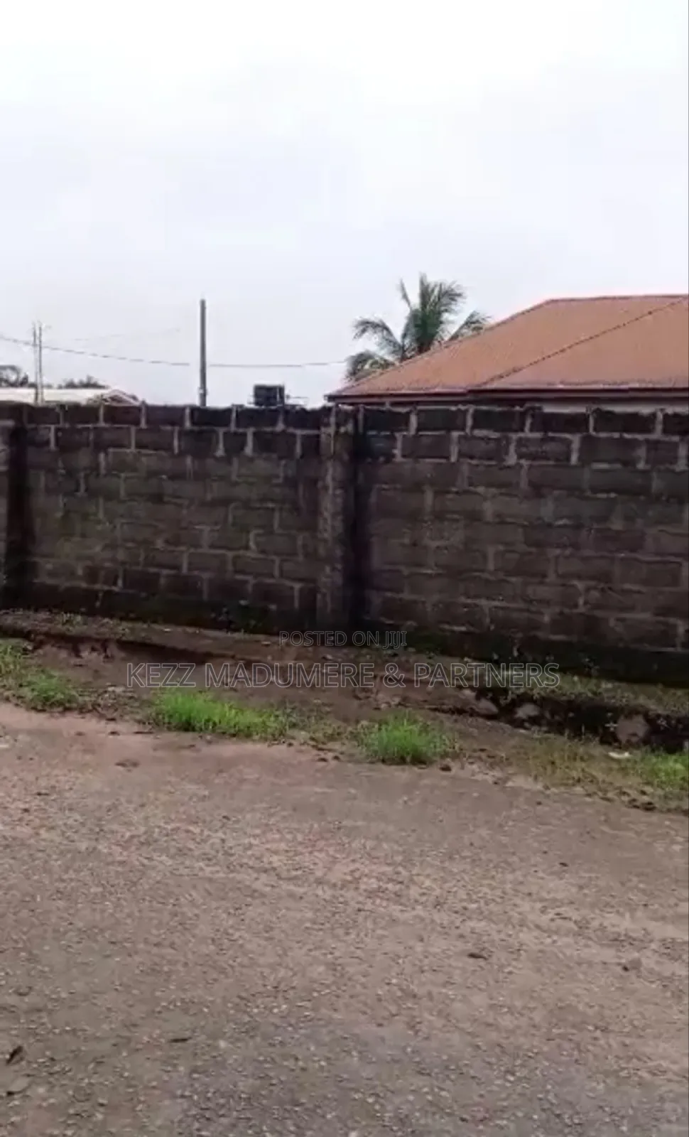 For Sale : 700 SQMTS at Imo Housing Est, Owerri , Imo State