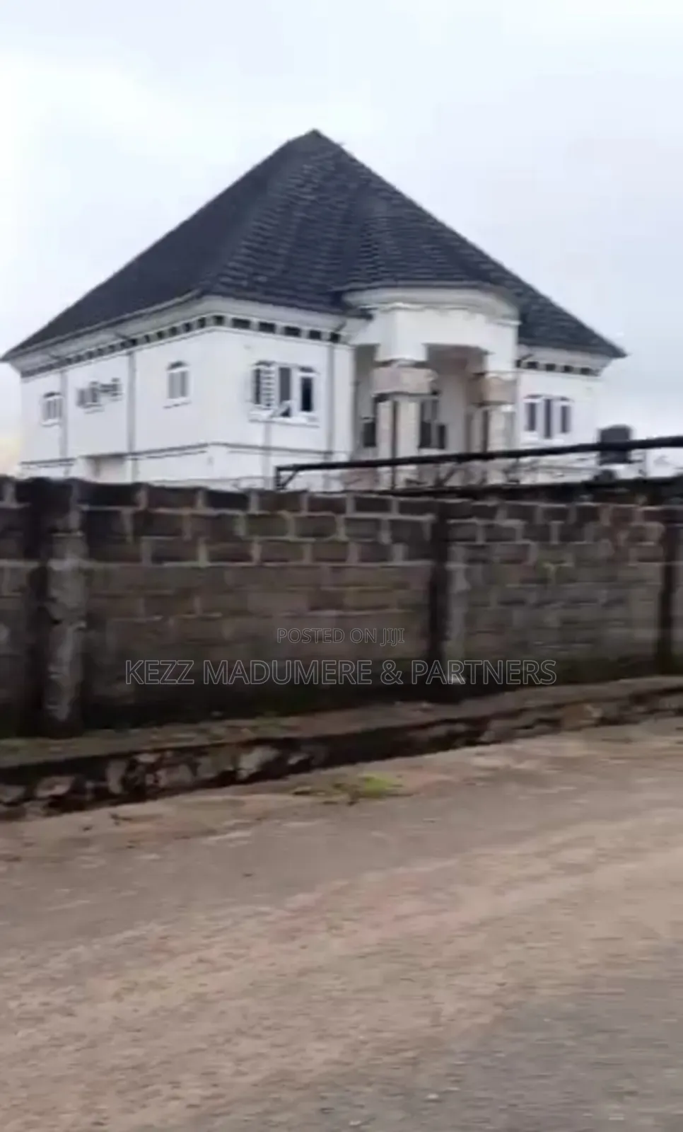 For Sale : 700 SQMTS at Imo Housing Est, Owerri , Imo State