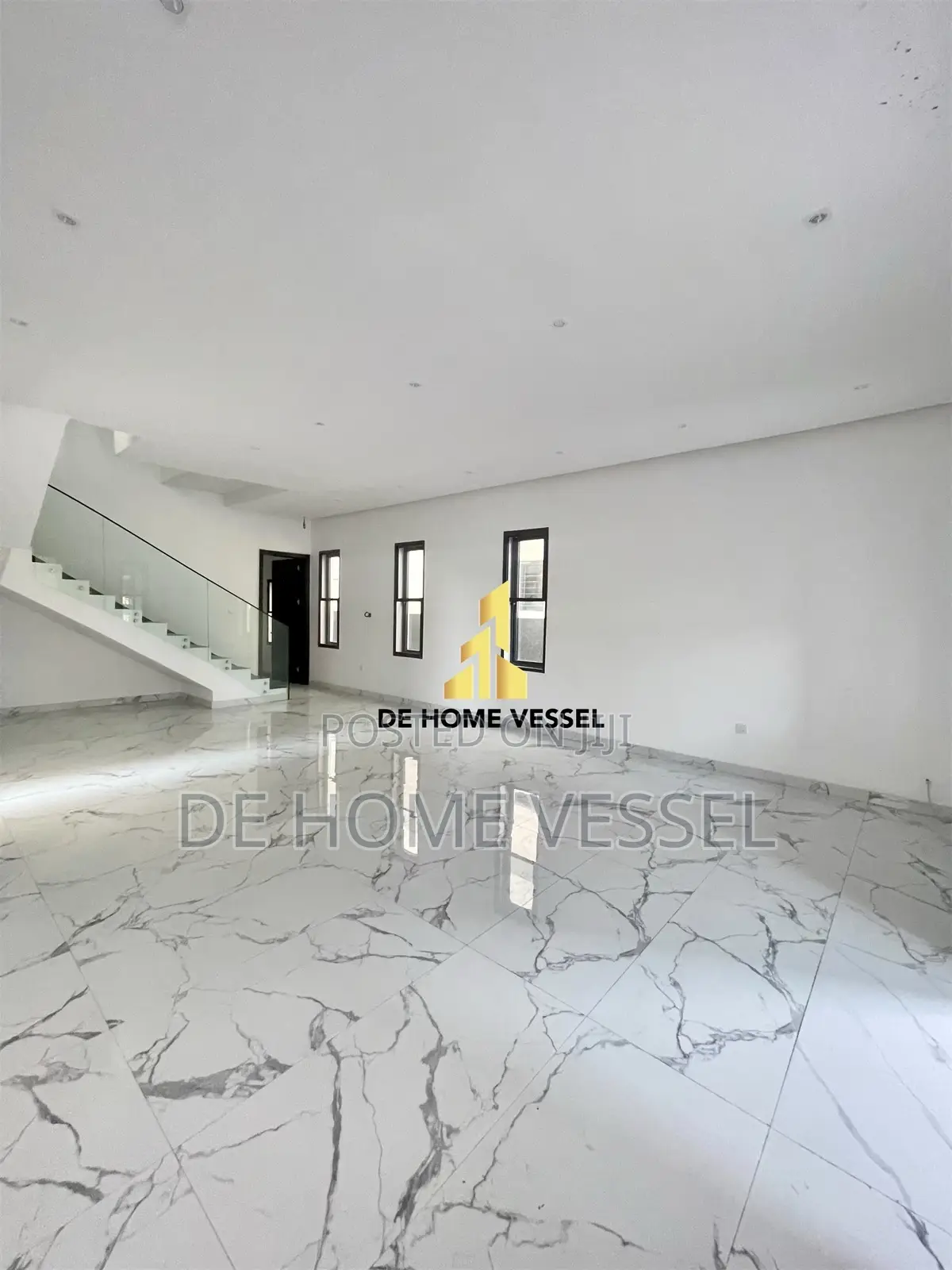 5bdrm Duplex in Lekki for sale