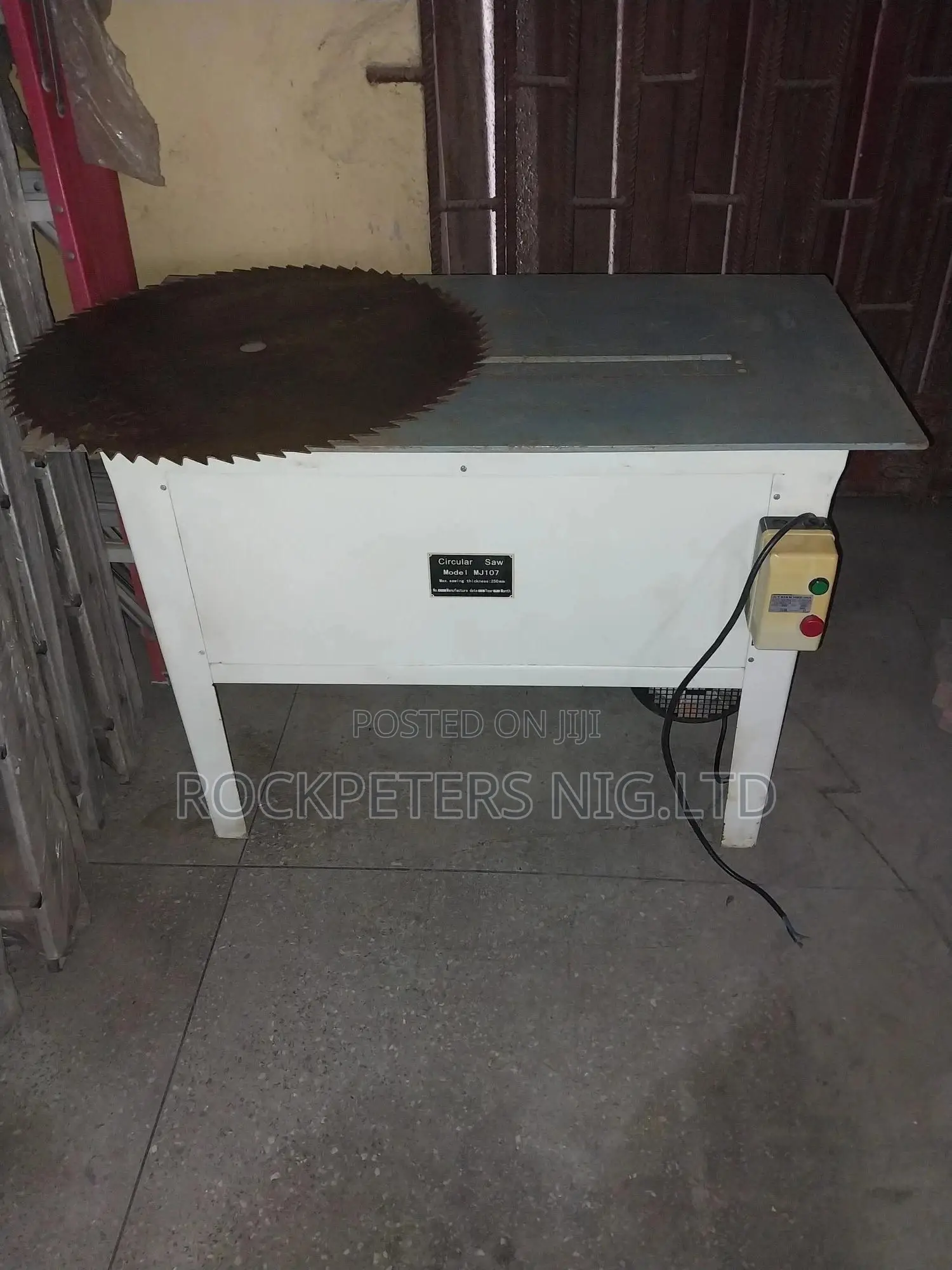 Heavy Duty Circular Saw Mj107