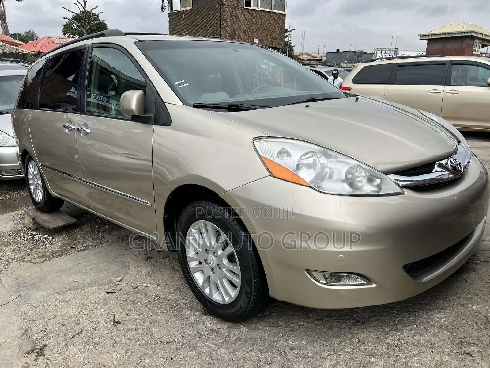 Toyota Sienna XLE Limited 2007 Gold