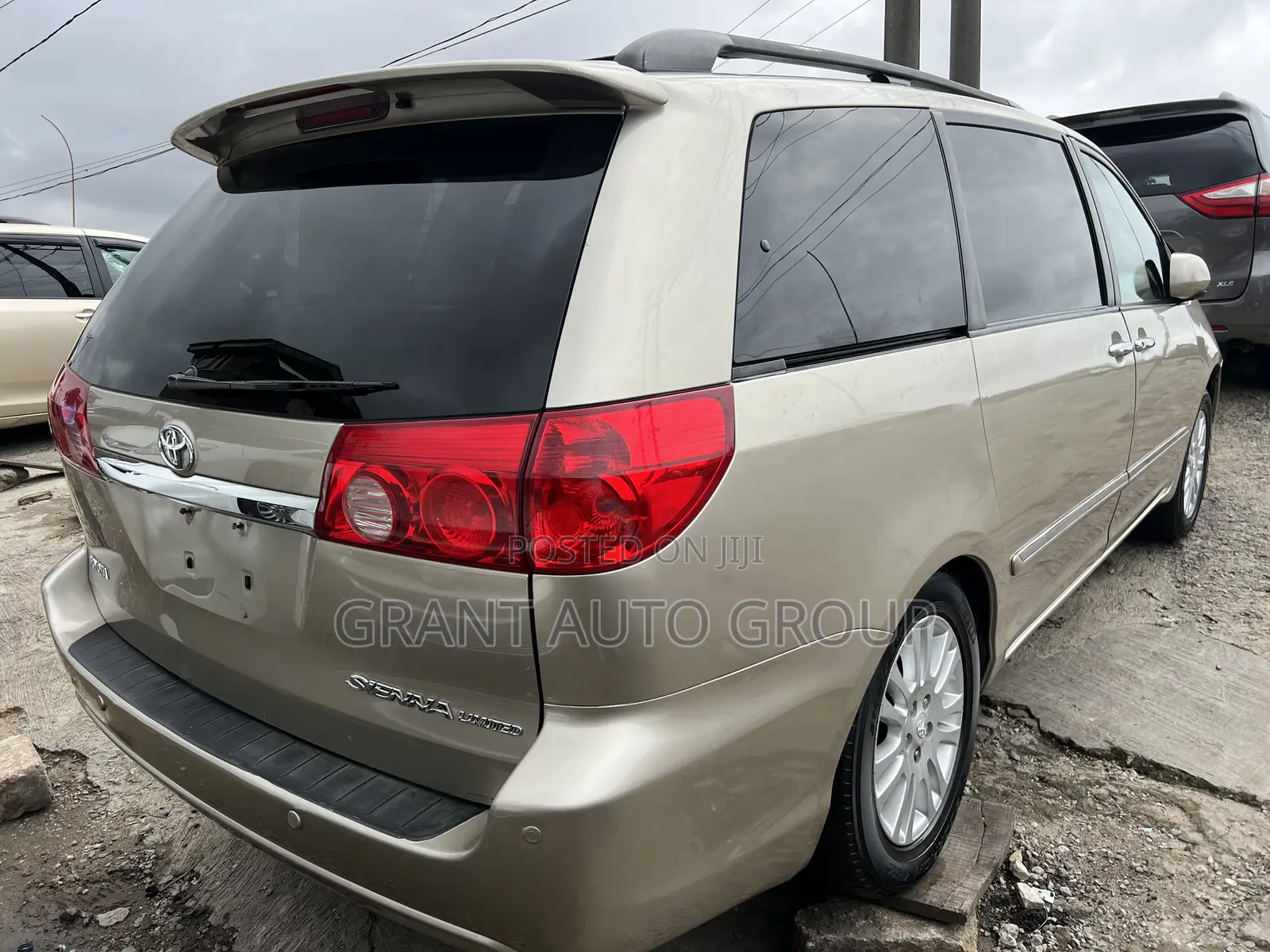 Toyota Sienna XLE Limited 2007 Gold