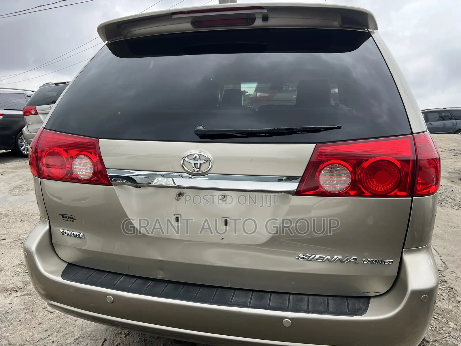 Toyota Sienna XLE Limited 2007 Gold