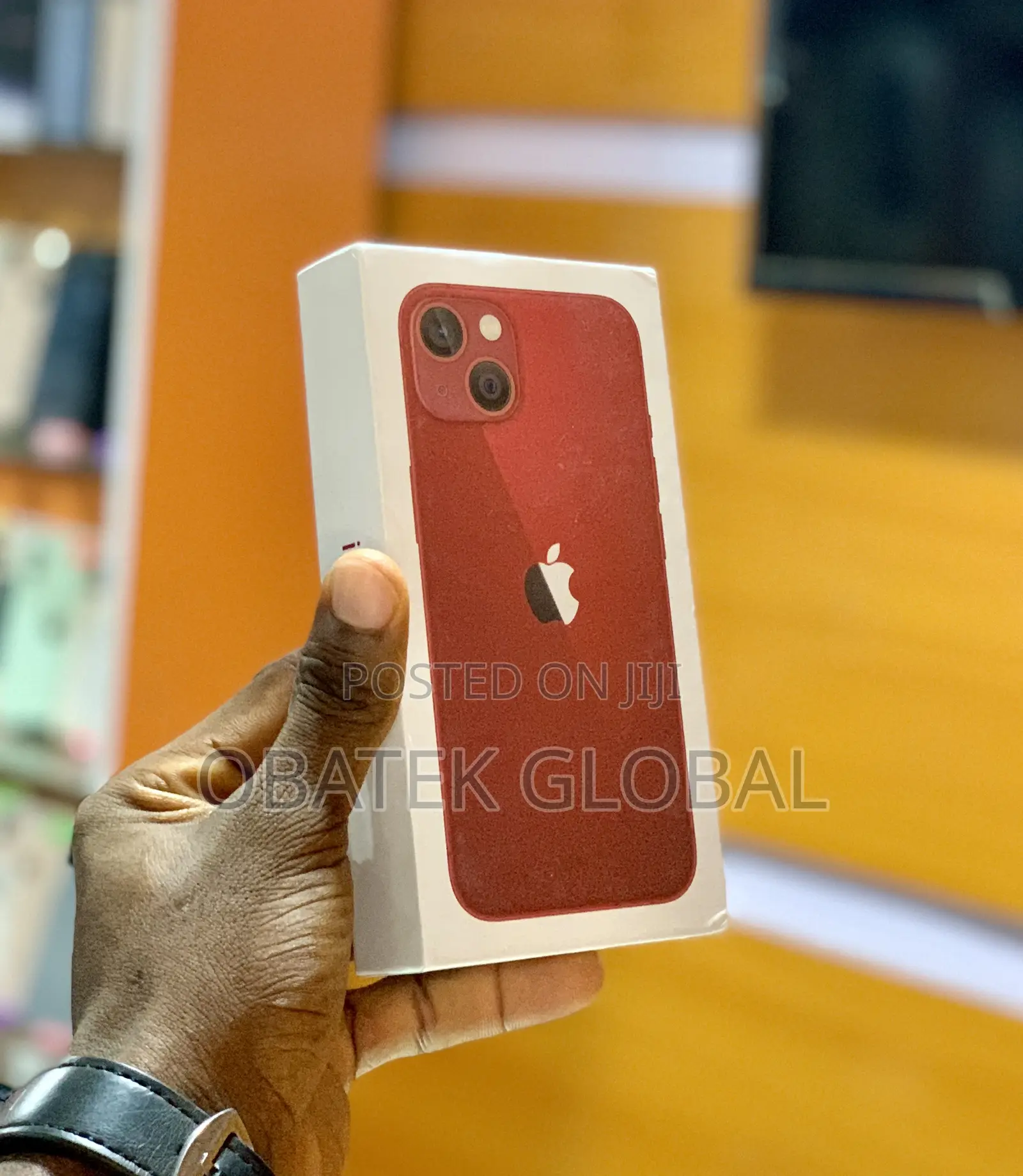 New Apple iPhone 13 128 GB Red