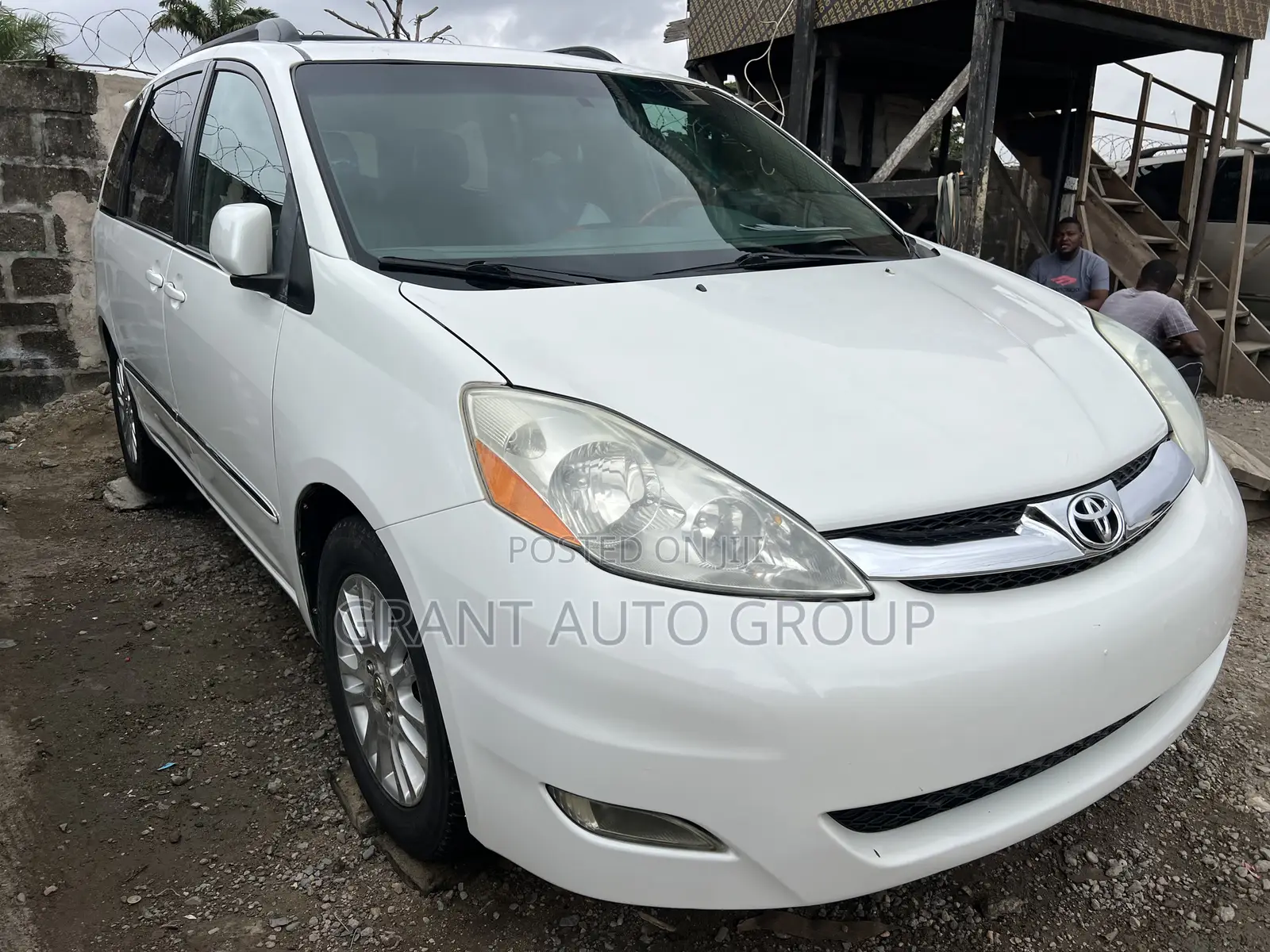 Toyota Sienna Limited 7 Passenger 2010 White