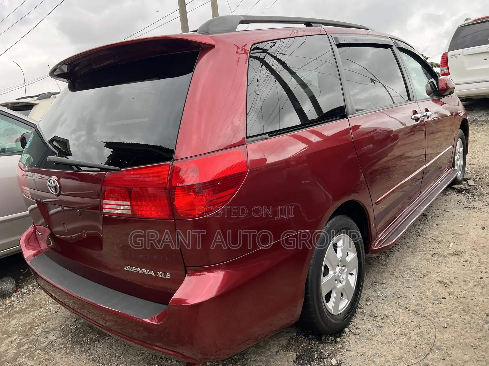Toyota Sienna XLE 2005 Red