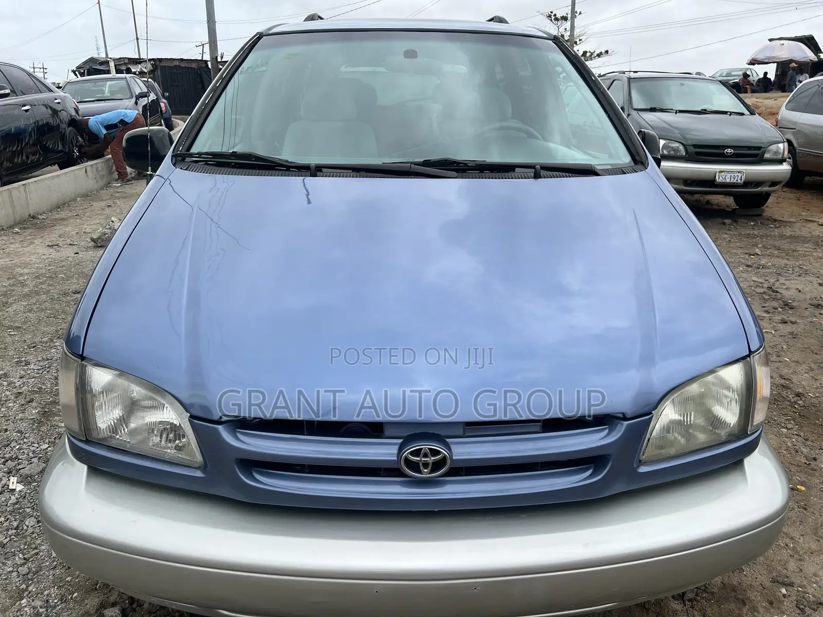 Toyota Sienna LE 4dr 1999 Blue