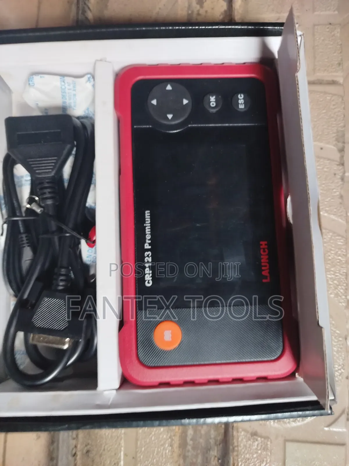 Launch 123 Car Scanner.