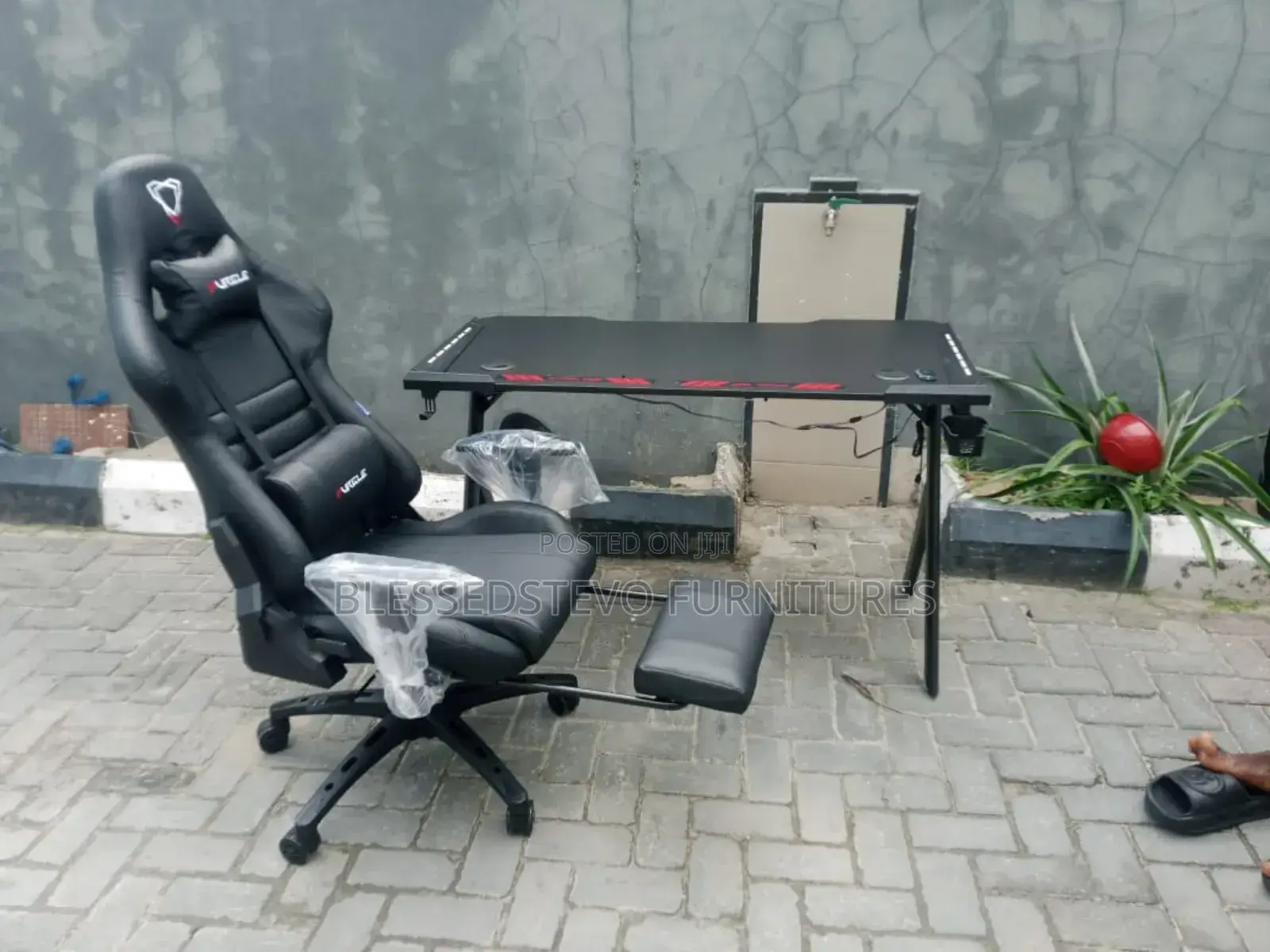 Game Chair and Table Black Color