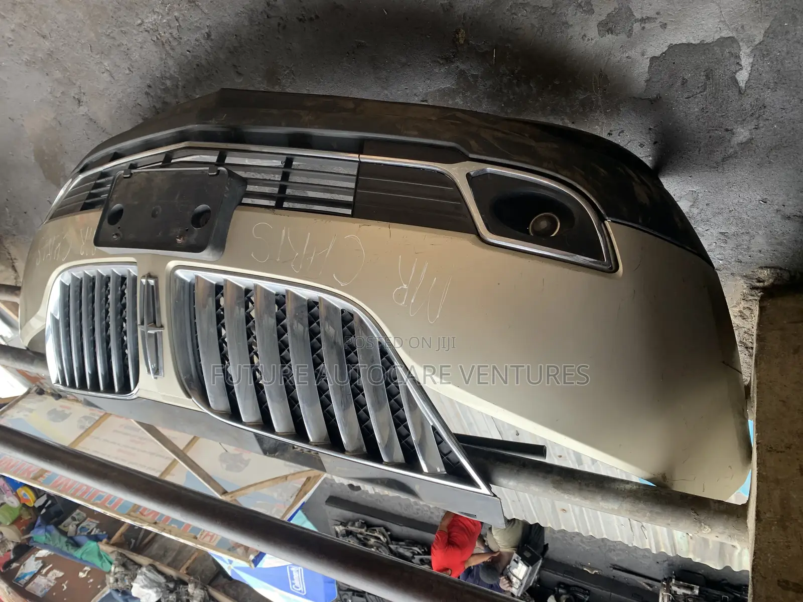 Lincoln MKX Bumper