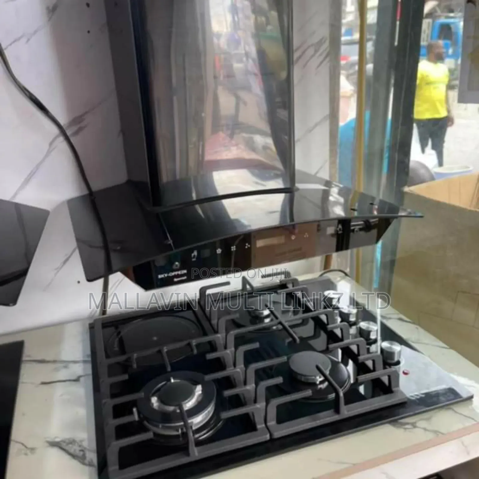 4 Burner Gas Cooker and Kitchen Hood Combi