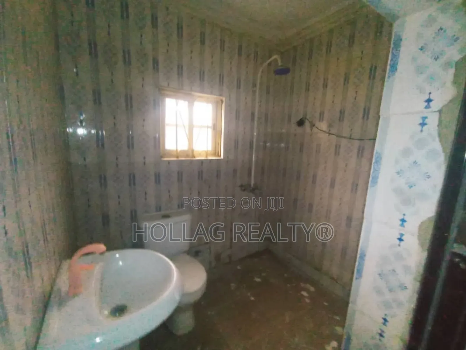6bdrm House in Magboro, Berger for sale