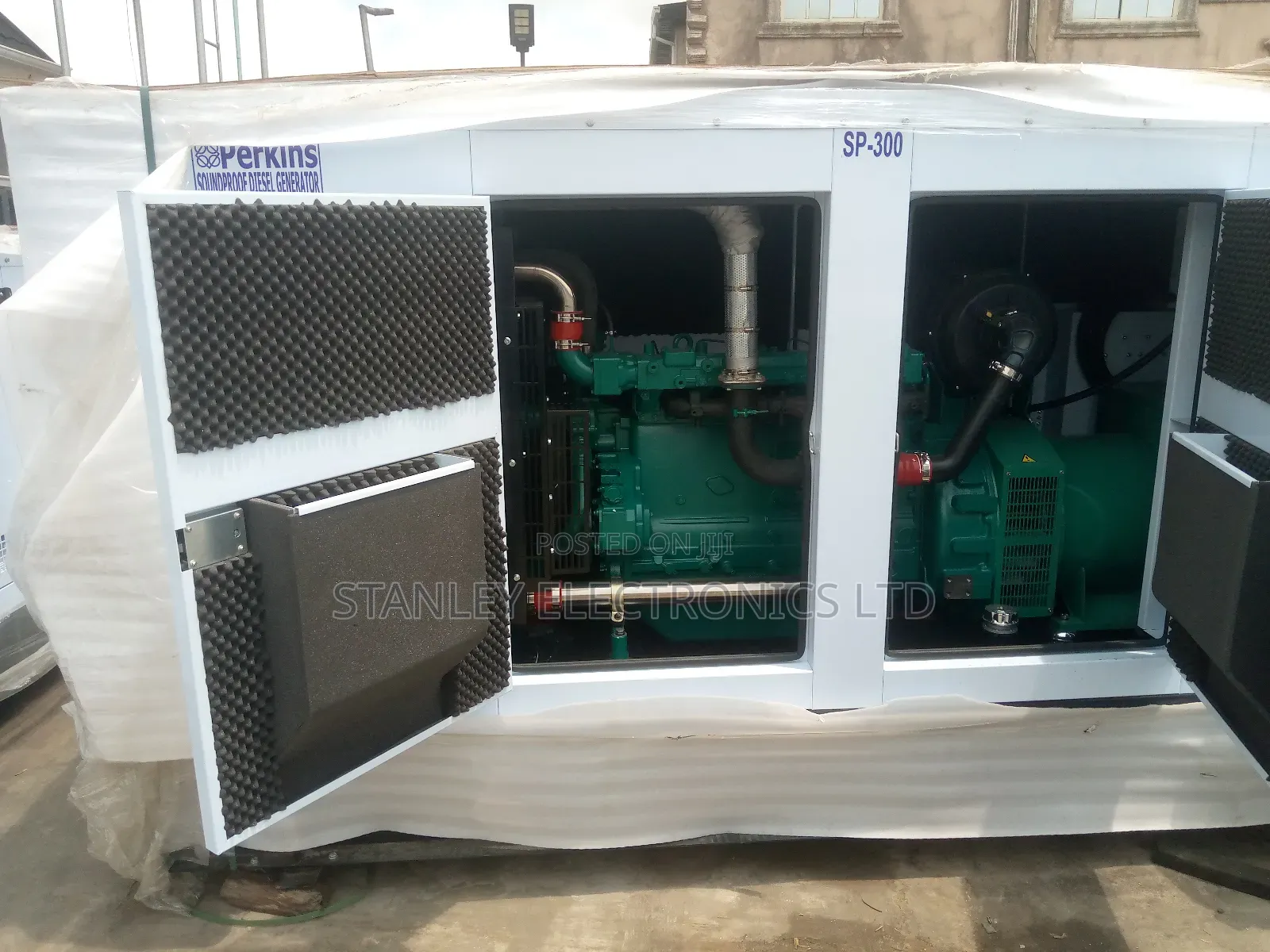 Superpower 300kva Perkins Soundproof Generator Diesel