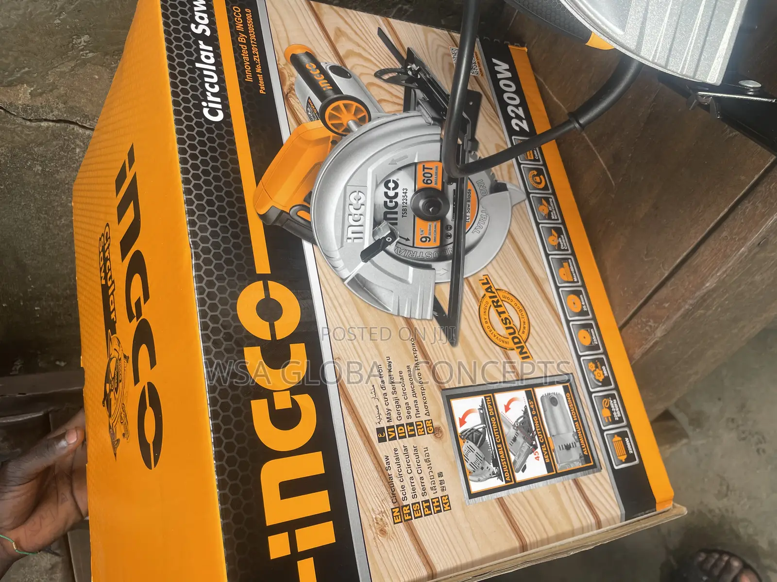 2200 Watts INGCO Circular Saw Machine