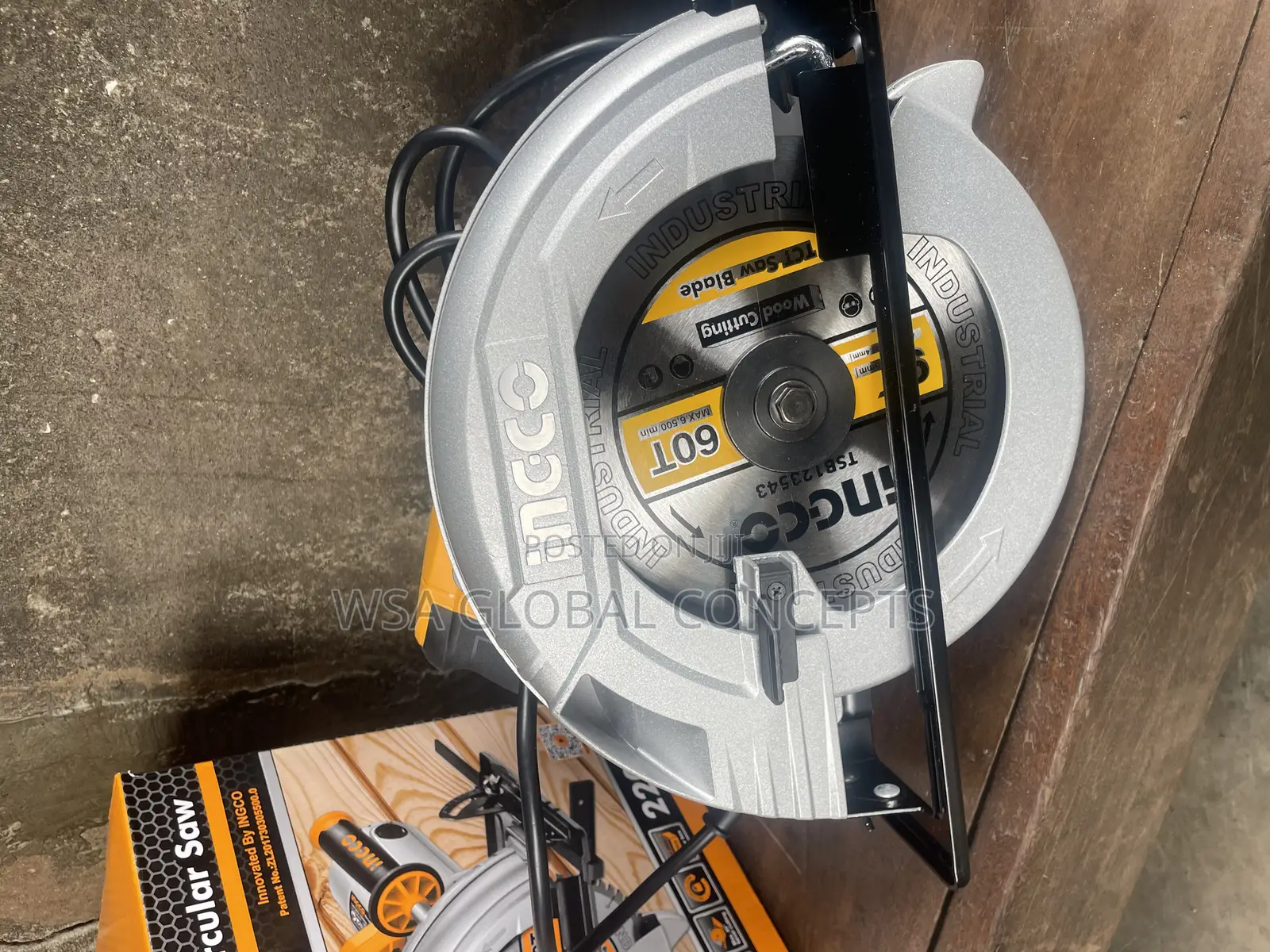2200 Watts INGCO Circular Saw Machine