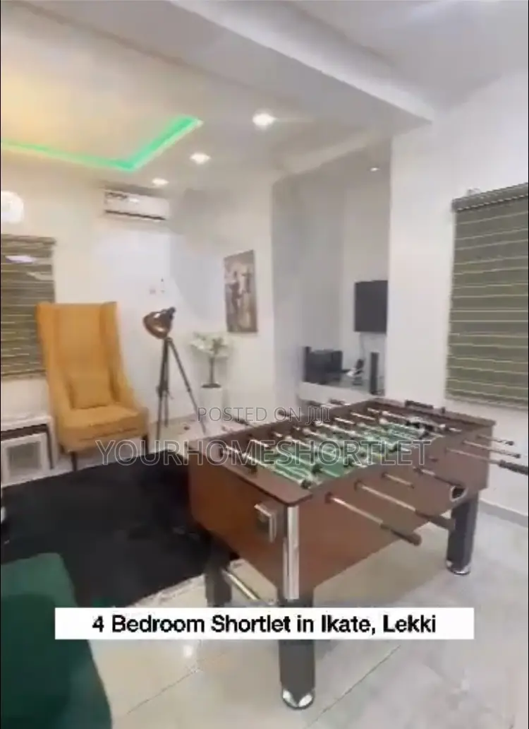 4 Bedroom Duplex With Pool and Snooker Allows Party