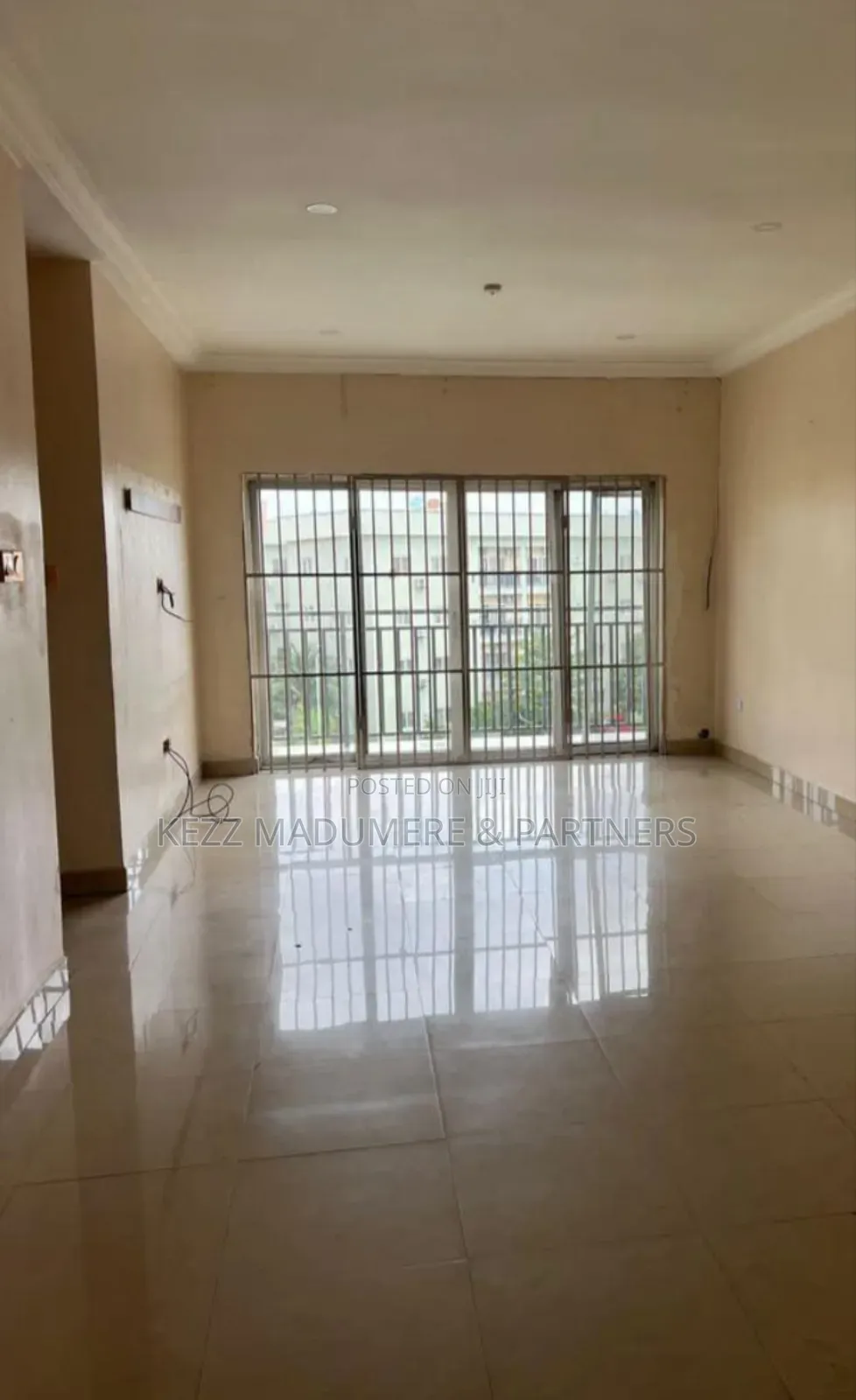 3bdrm Apartment in Golf Estate , Off Dr for sale