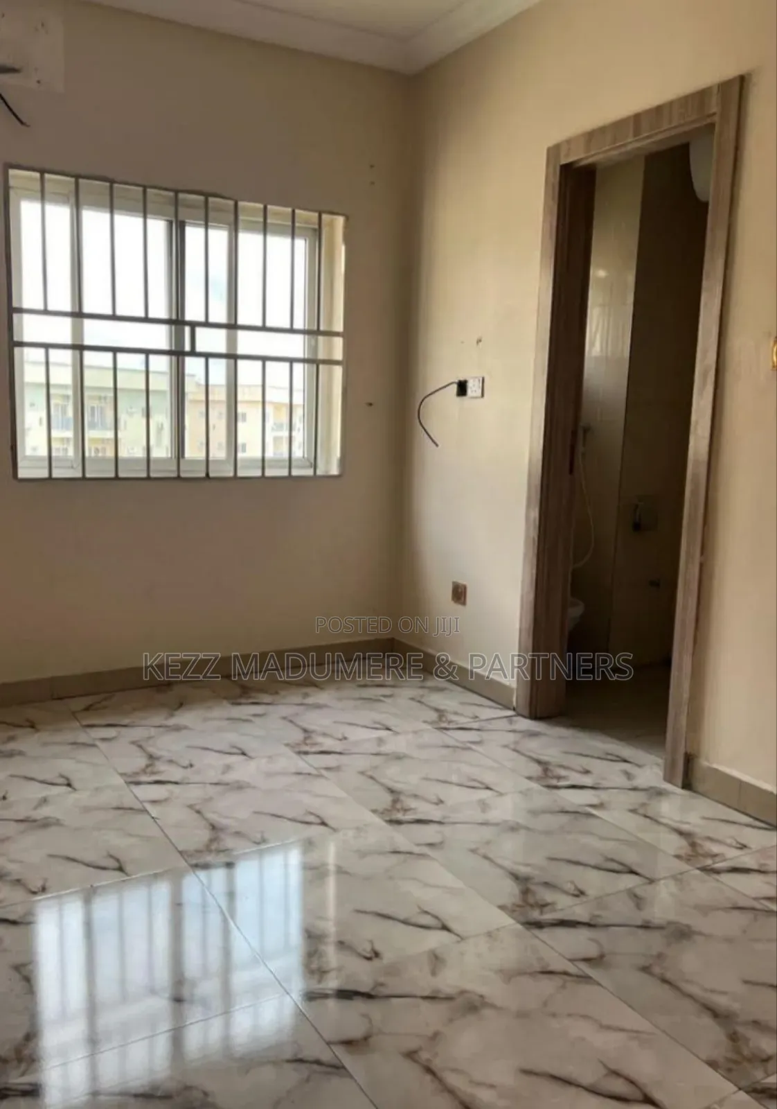 3bdrm Apartment in Golf Estate , Off Dr for sale
