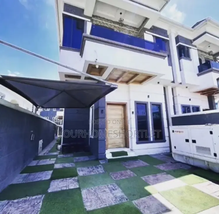4 Bedroom Self Compound With Snooker That Allows Party