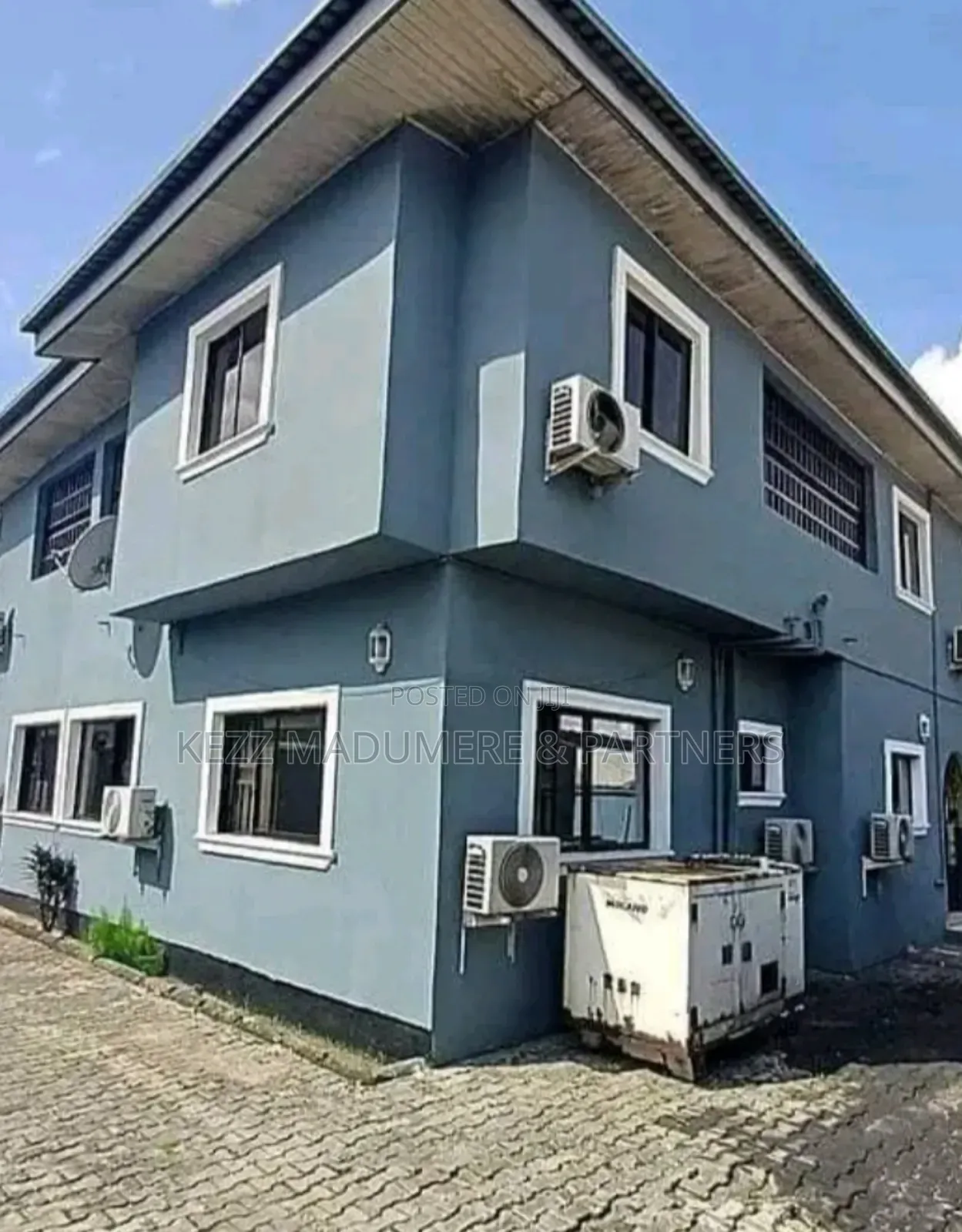 8bdrm Duplex in Dr Peter Odili , for sale