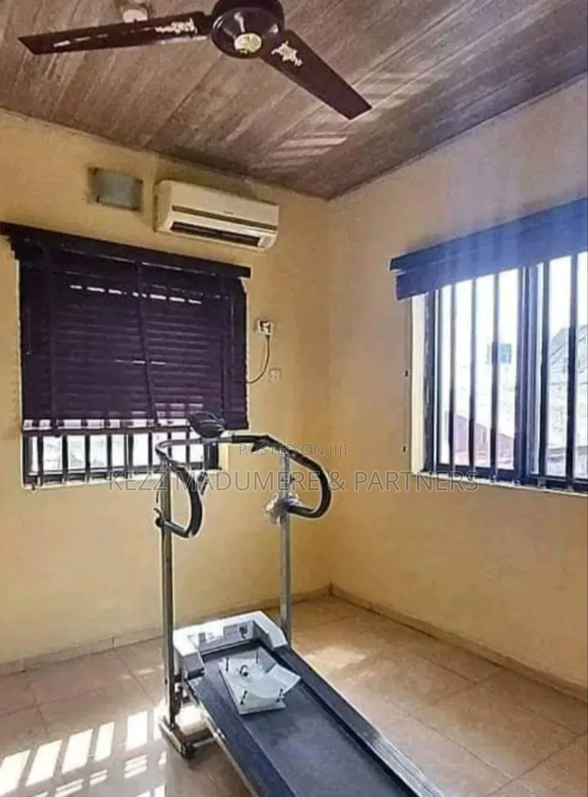 8bdrm Duplex in Dr Peter Odili , for sale