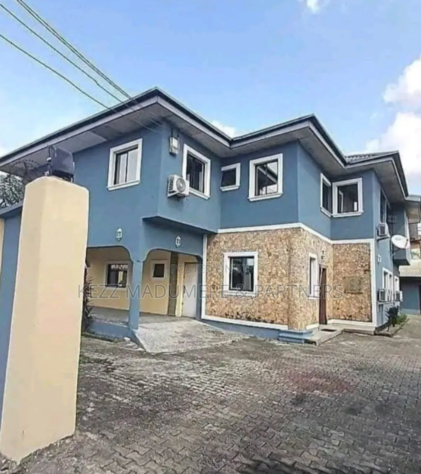 8bdrm Duplex in Dr Peter Odili , for sale